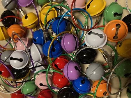 kleine bunte Glöckchen